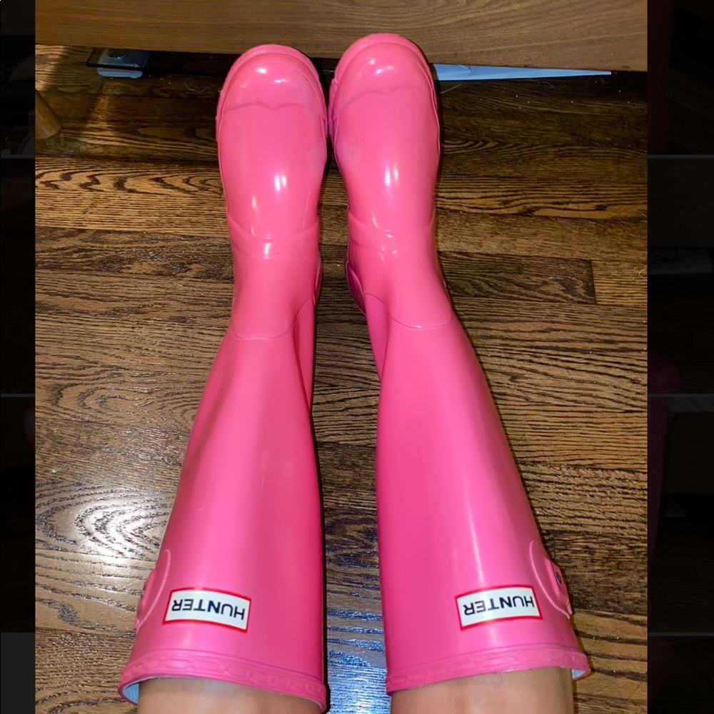 Hunter tall gloss rain boots - hot pink